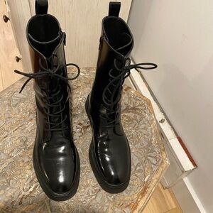 New Anthropologie Pilcro leather Stompy boots size 38